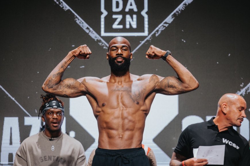 BBN Star, Mike Edwards victorious in boxing match debut