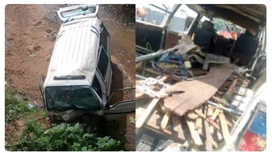 18-seater bus plunges into Kinnira river in Ogbomoso