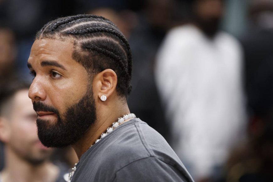 Drake Reportedly Rejected Super Bowl Halftime Show Offers Multiple Times