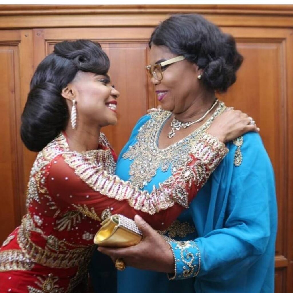 Iyabo Ojo celebrates mums birthday in a grand style